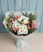 Букет цветов из:  Розы, Лизиантусы и Хризантемы в Заветном Ростовской области