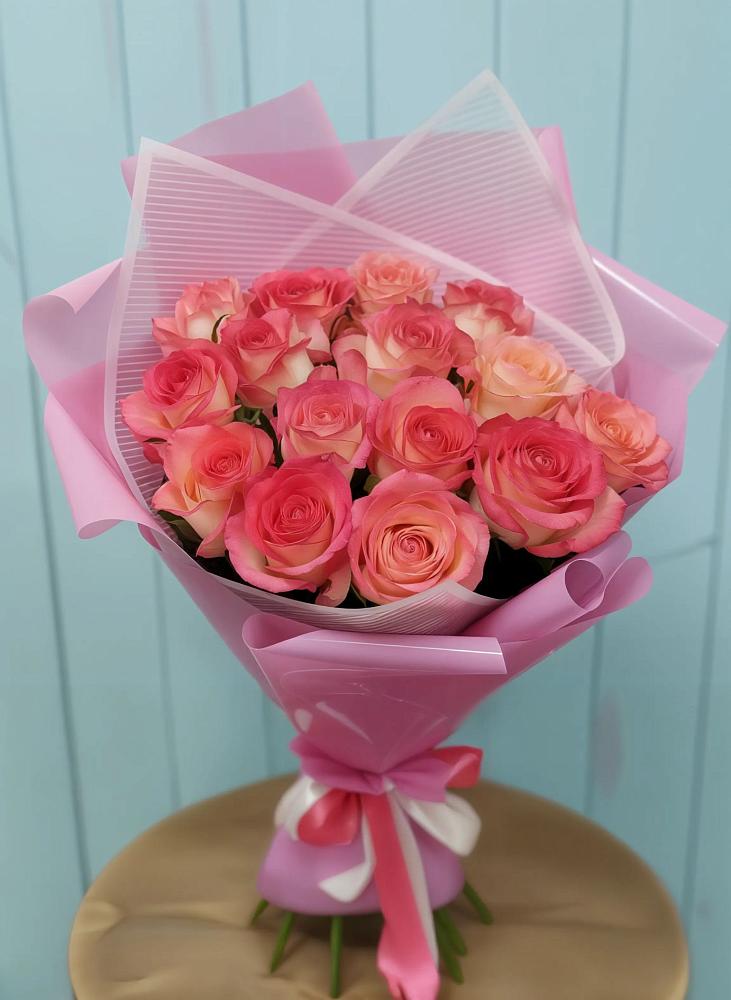 Букет 15 Розовых роз Равель в Заветном Ростовской области