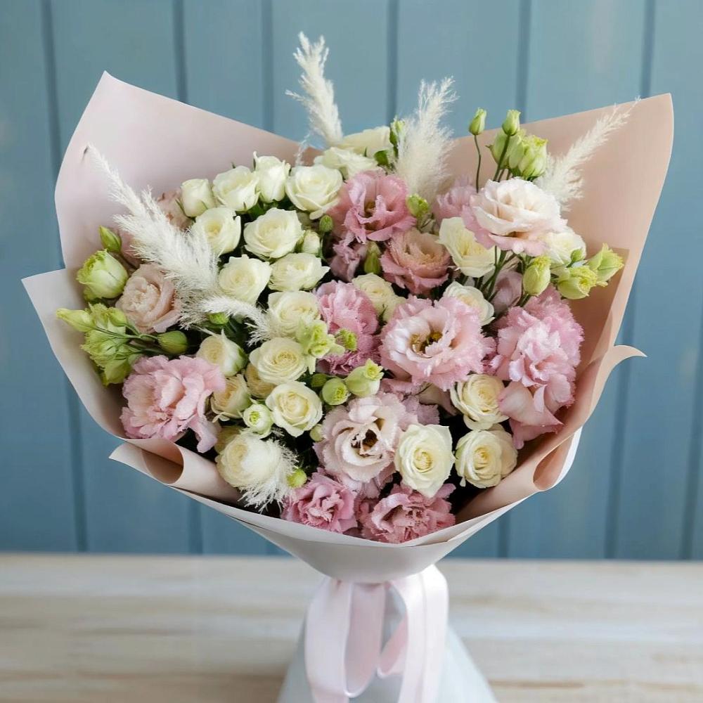 Букет цветов из: Альстромерии и Розы в Заветном Ростовской области