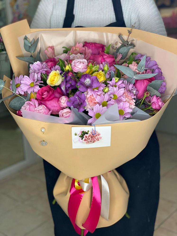 Букет цветов из: Хризантемы, Гвоздики и Альстромерии в Заветном Ростовской области