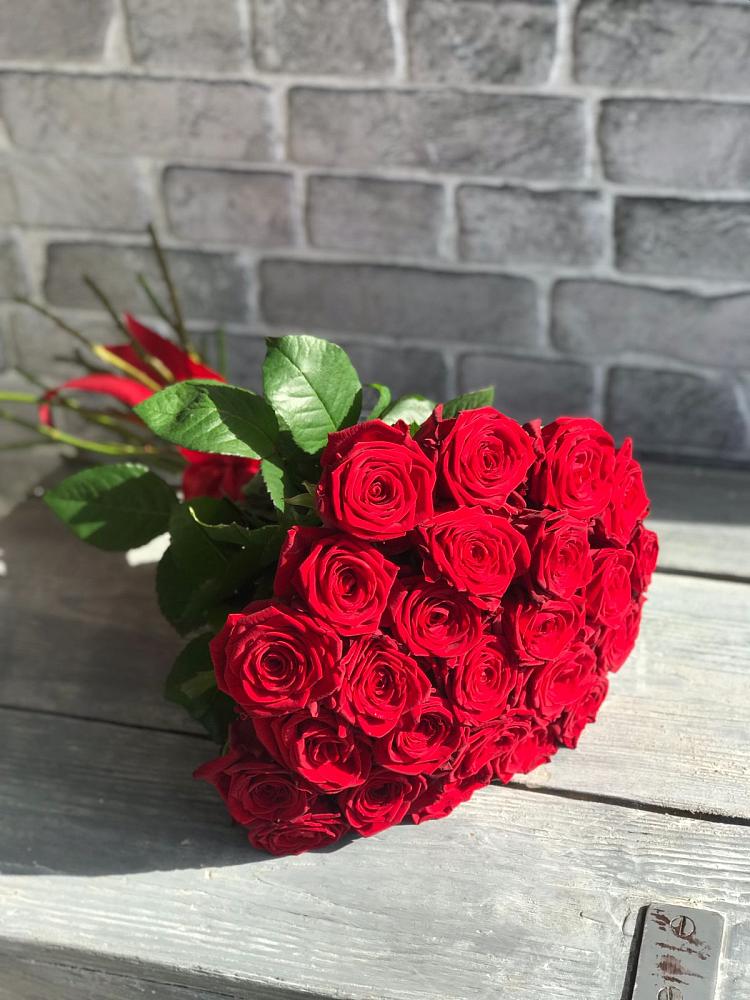 Букет Красные розы Фридом в Заветном Ростовской области
