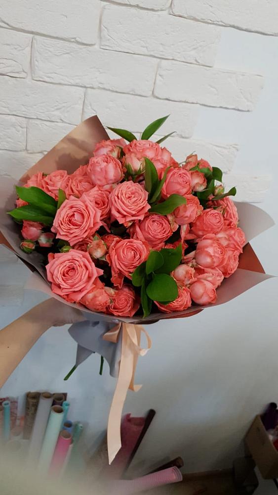 Букет цветов из: Розы в Заветном Ростовской области