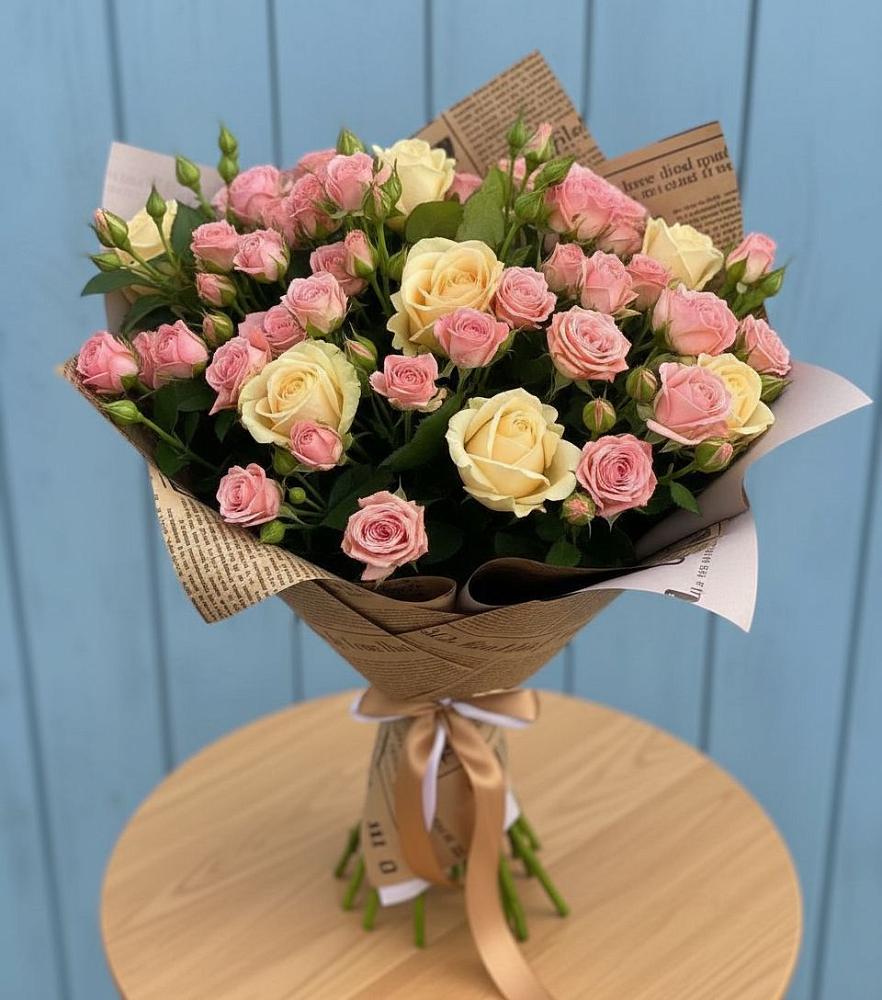 Букет цветов из: Розы в Заветном Ростовской области