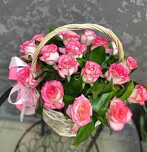 Цветочная композиция из Розы в корзине #REPLACE_PRED# Заветном Ростовской области