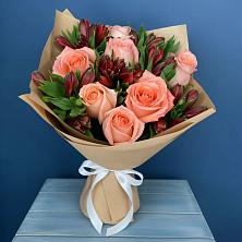 Букет цветов из:  Розы и Альстромерии в Заветном Ростовской области