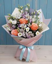 Букет цветов из:  Лизиантусы, Розы, Альстромерии и Гипсофила в Заветном Ростовской области