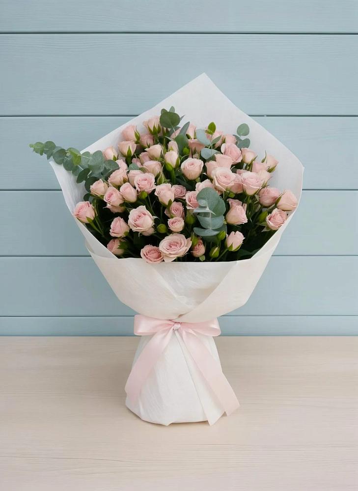 Букет цветов из: Розы в Заветном Ростовской области