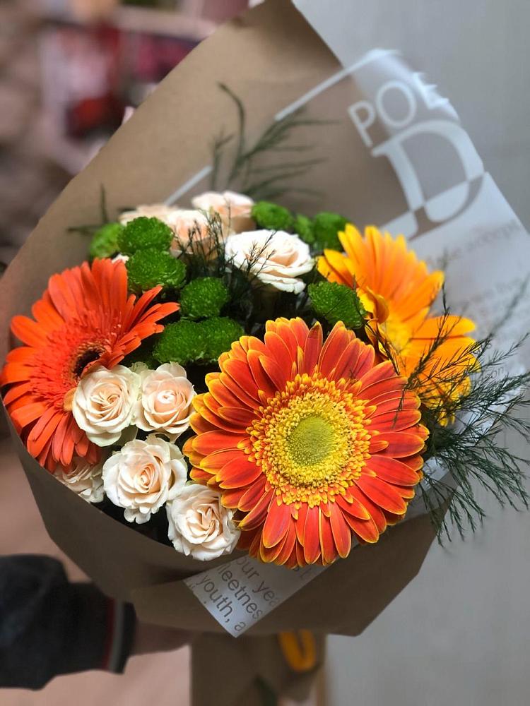 Букет цветов из: Герберы, Хризантемы и Розы в Заветном Ростовской области